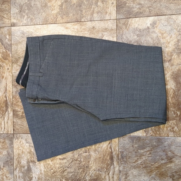 Bundle of 3 Express Dress Pants - Picture 7 of 14